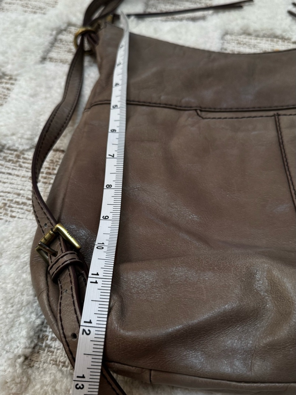 HOBO Taupe Genuine Leather Crossbody Hobo Bag Adjustable Strap Boho Purse - Picture 9 of 10